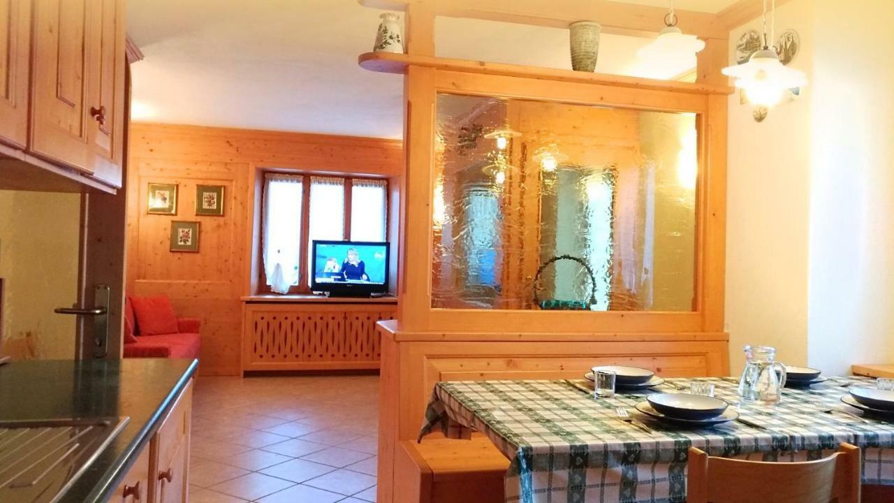 Апартаменты Casa Rossi Le Grazie  Экстерьер фото