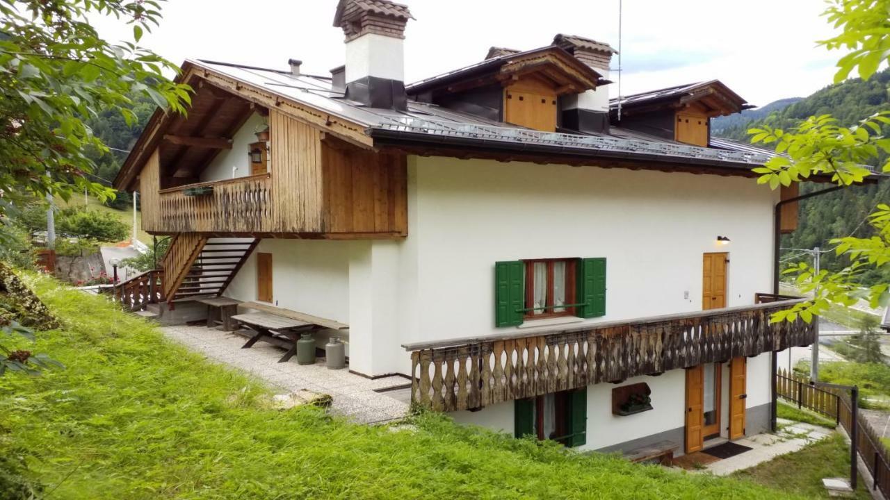Апартаменты Casa Rossi Le Grazie  Экстерьер фото
